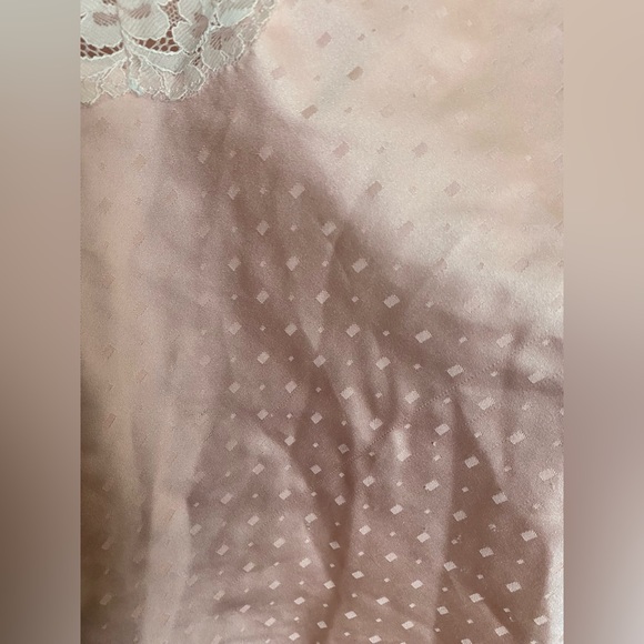 Victoria’s Secret vintage Cottagecore satin lace embroidered cami tank - Picture 4 of 6